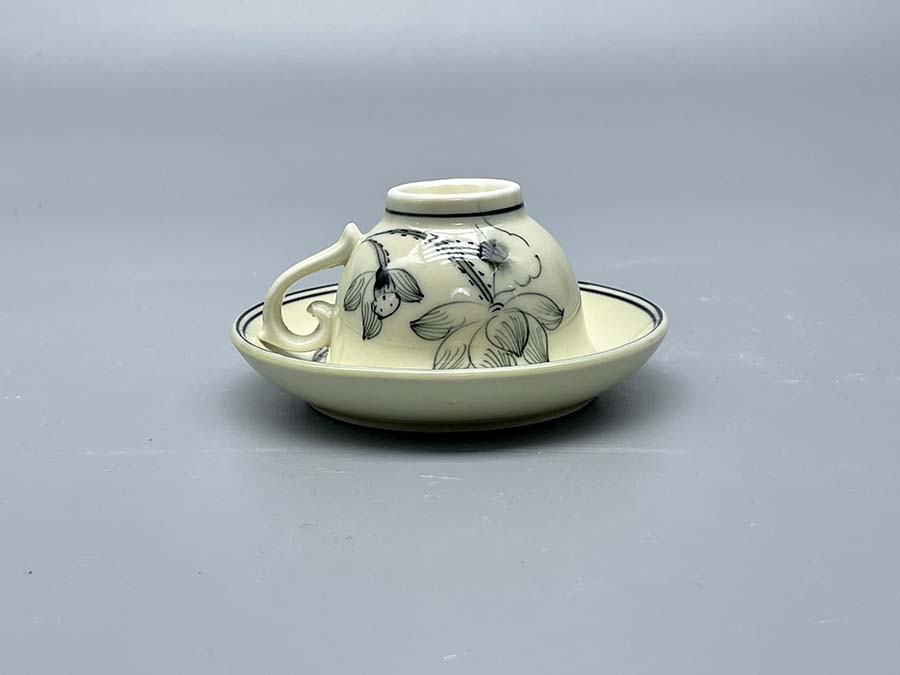 bo-am-tra-than-den-hoa-sen-gom-chu-dau-truyen-thong-5