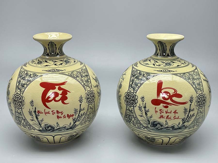 cap-binh-hut-loc-tu-canh-tai-loc-h25-gom-chu-dau-truyen-thong