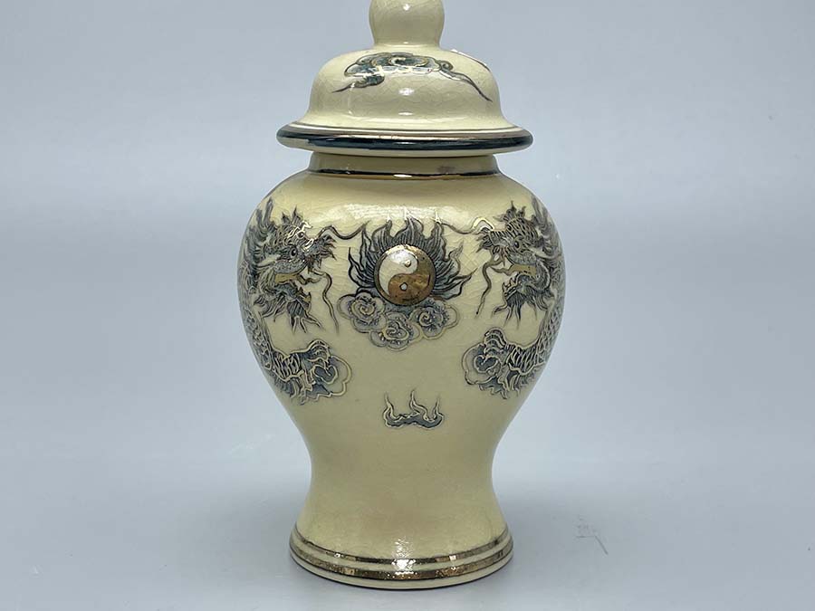 choe-tho-gom-chu-dau-ve-vang-kim-2