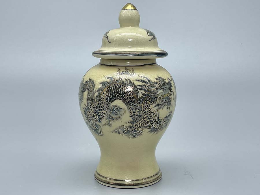 choe-tho-gom-chu-dau-ve-vang-kim-3