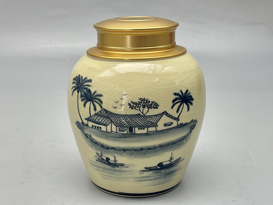 hop-dung-tra-hoa-tiet-dong-que-h13-gom-chu-dau-truyen-thong-1