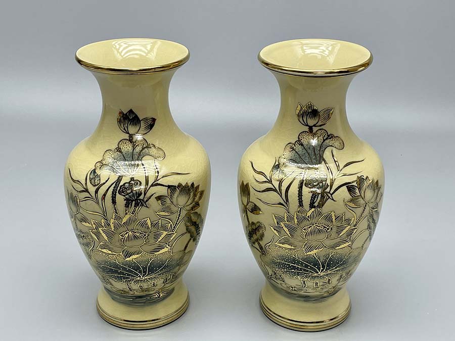 lo-hoa-sen-h27-gom-chu-dau-ve-vang-kim-2