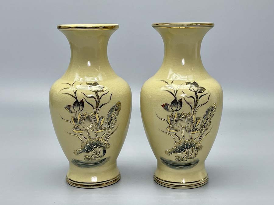 lo-hoa-sen-h27-gom-chu-dau-ve-vang-kim-5