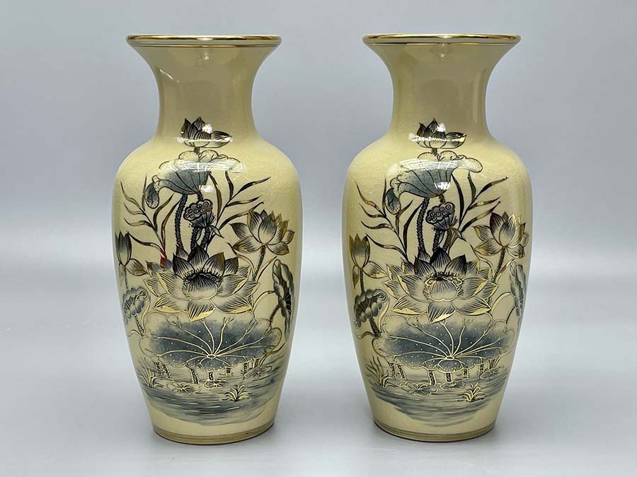 lo-hoa-sen-h35-gom-chu-dau-ve-vang-kim-1