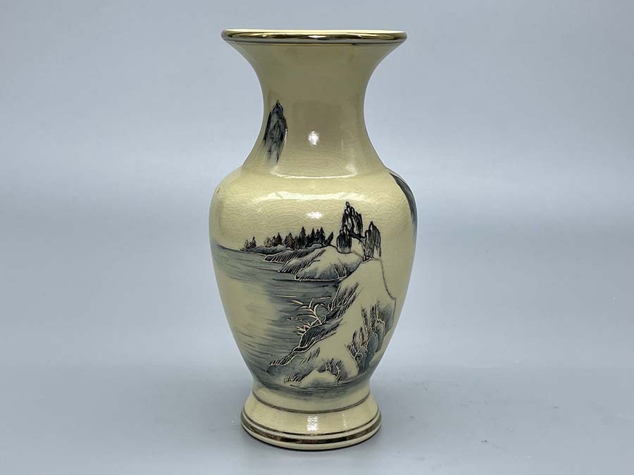 luc-binh-h27-gom-chu-dau-ve-vang-kim-3