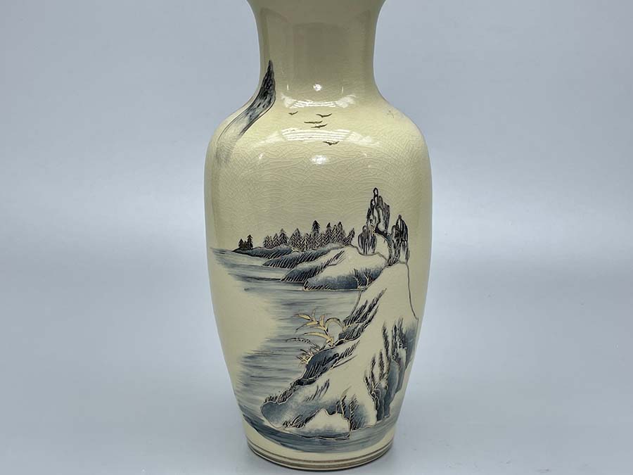 luc-binh-h35-tung-hac-gom-chu-dau-ve-vang-kim-6