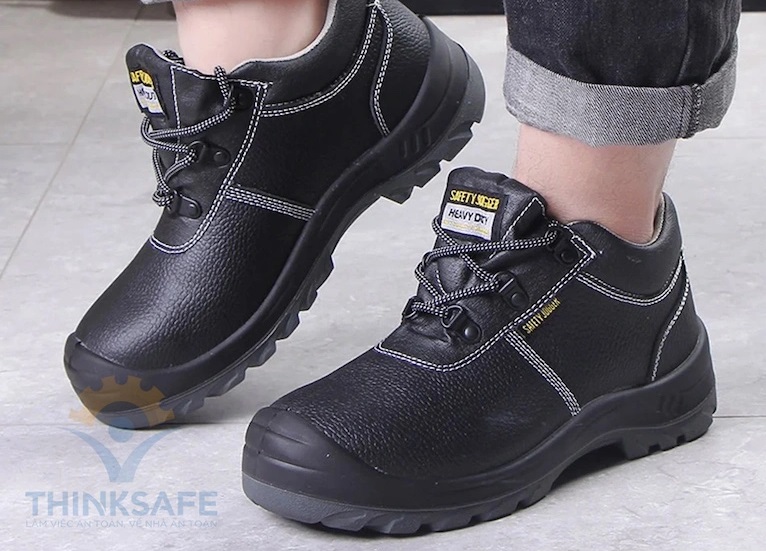 trang-thiet-bi-bao-ho-lao-dong-8