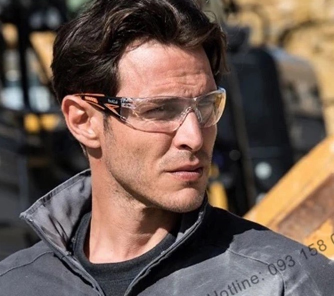 kinh-bao-ho-cao-cap-bolle-rush