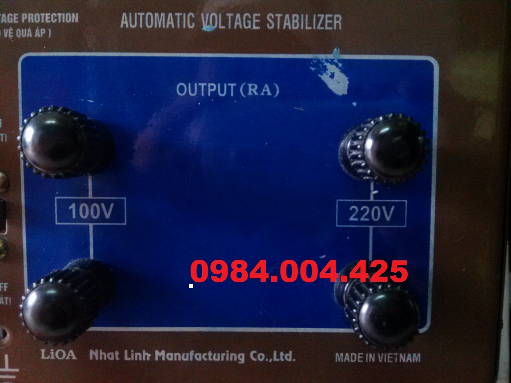 cọc đấu điện áp đầu ra ổn áp lioa 1 pha