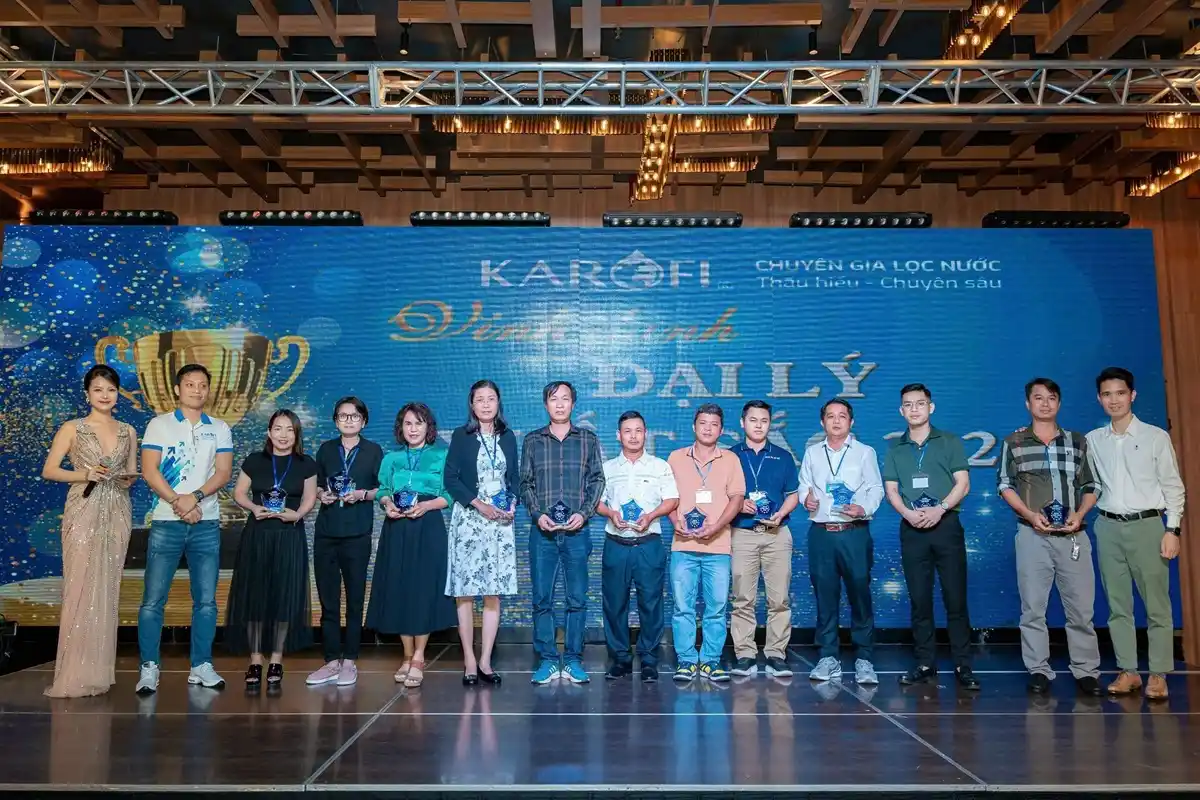 Phương Anh Water vinh dự nhận kỉ niệm chương "Đại lý xuất sắc năm 2024" từ Karofi
