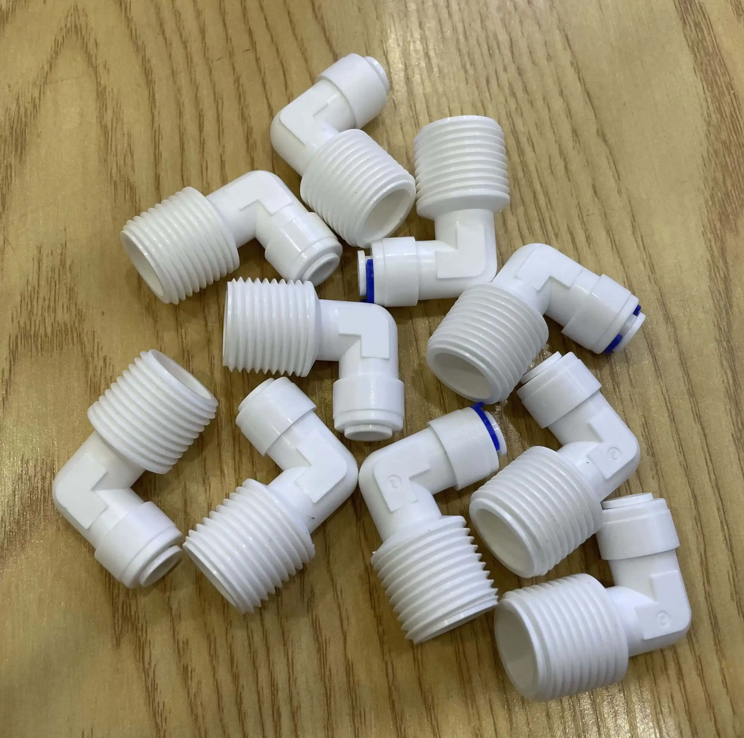 Co ren ngoài 21 ra dây phi 6