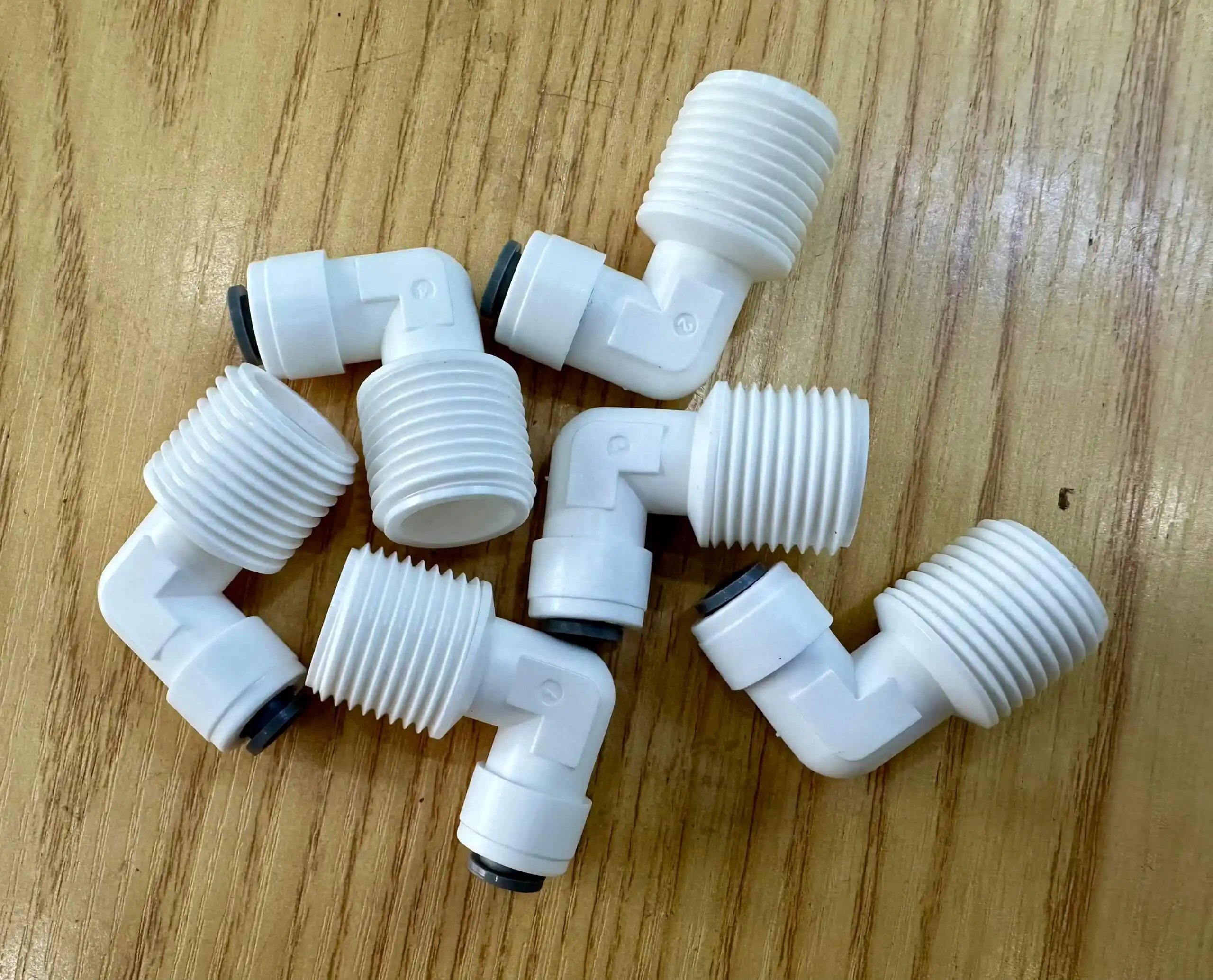 Co ren ngoài 21 ra dây phi 6