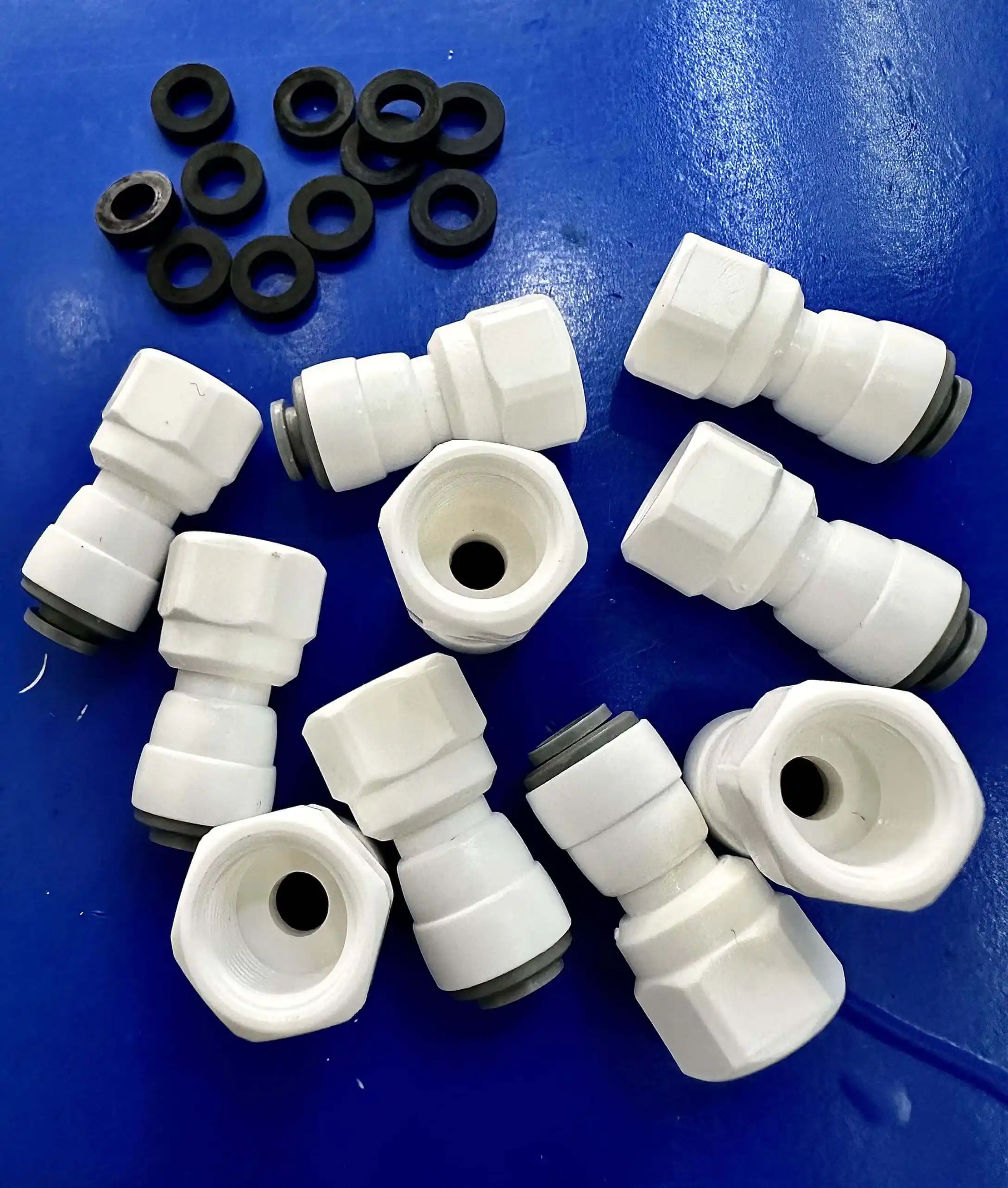 Nối thẳng ren trong 13 - 6