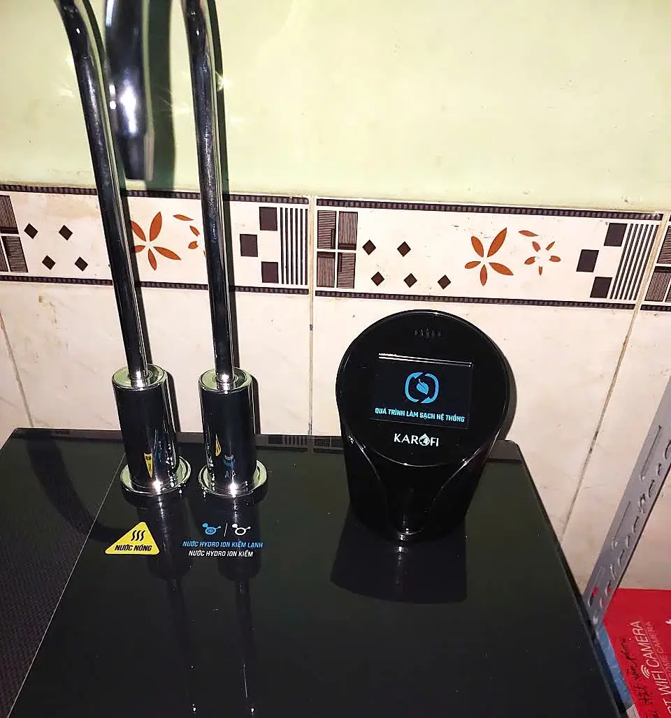 Hình lắp đặt thực tế máy lọc nước ION Kiềm Karofi KAE-S86