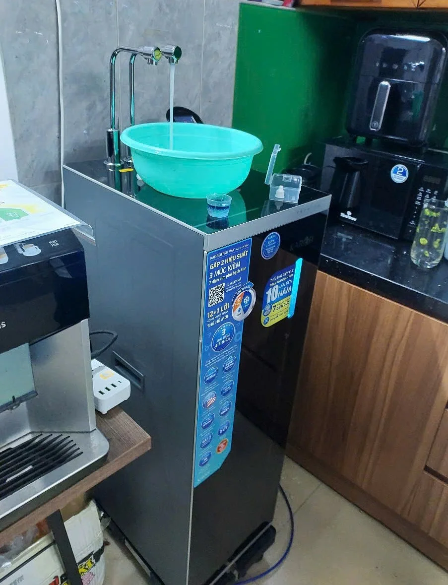 Hình lắp đặt máy lọc nước ION Kiềm Karofi KAE-S88 Promax