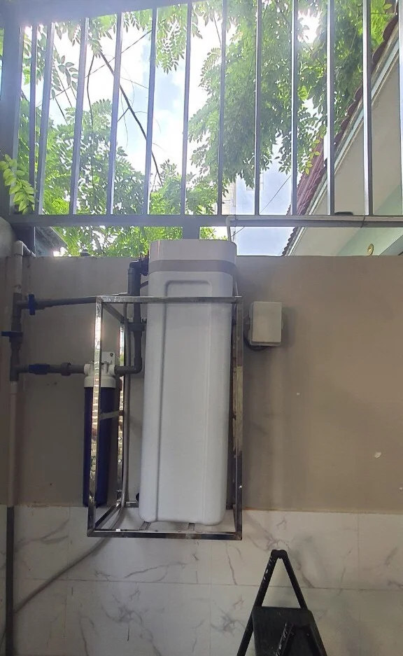 Hình lắp đặt thực tế khi kết hợp Vitopure S2 và Vitopure S3. S2 với thiết kế màu xám và S3 với thiết kế màu cam