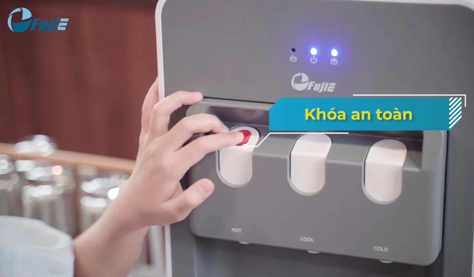 Khóa an toàn cho trẻ em