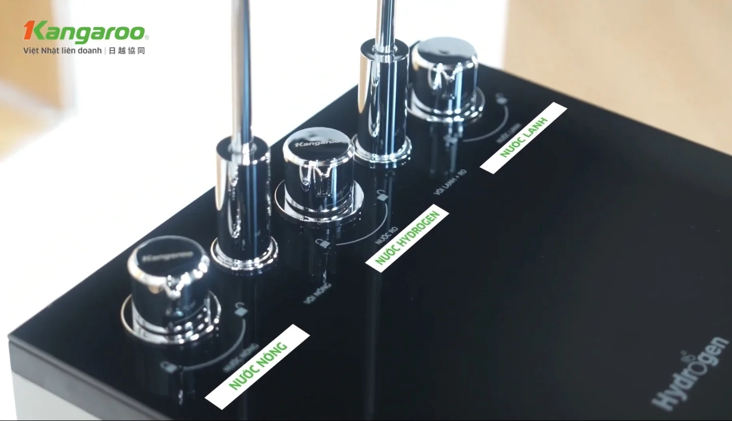 Lấy nước dễ dàng hơn với núm vặn cơ