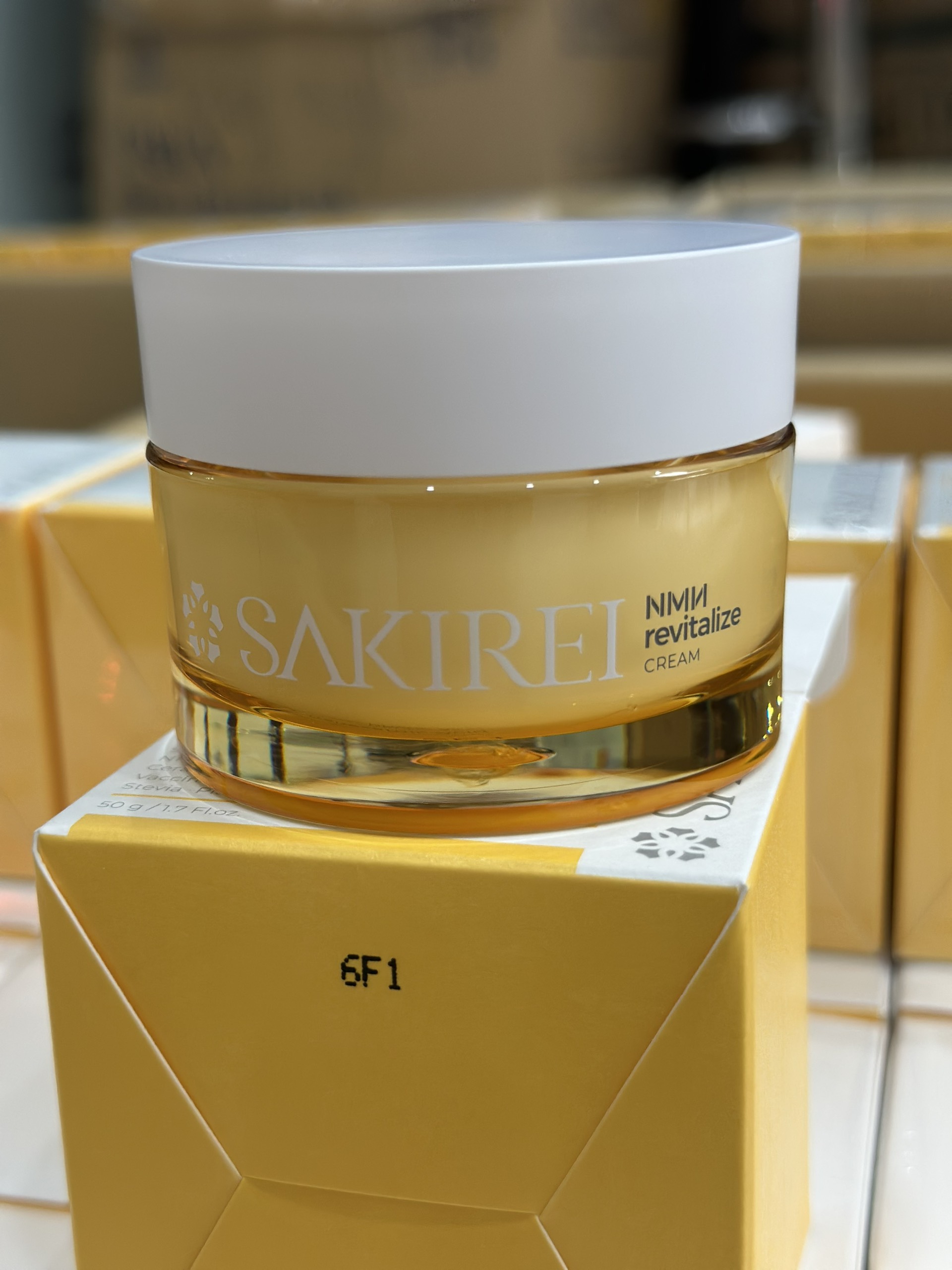 Kem tế bào gốc NMN tái sinh phục hồi DNA Sakirei NMN Revitalize Cream - 50g