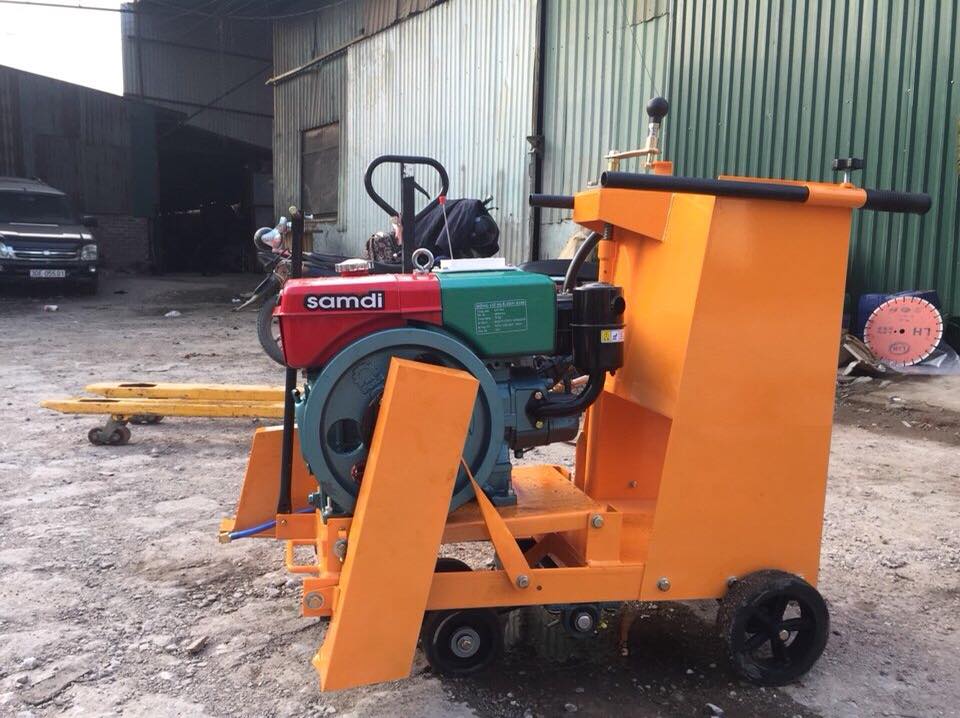 Máy Cắt Bê Tông Đầu Nổ Diesel D8