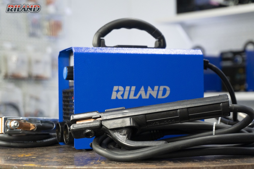 MÁY HÀN MINI RILAND MMA 200E