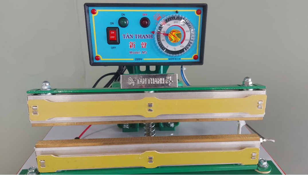 Máy hàn miệng túi dập chân M5-300
