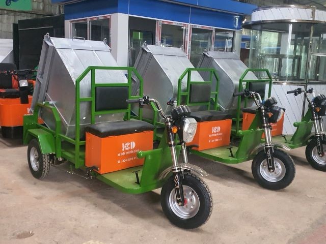 Xe chở rác chạy điện chở thùng gom 500L