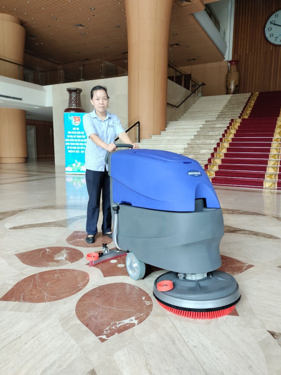 máy chà sàn liên hợp