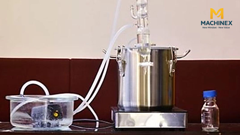 Có cần lọc tinh dầu sả sau khi chưng cất không?