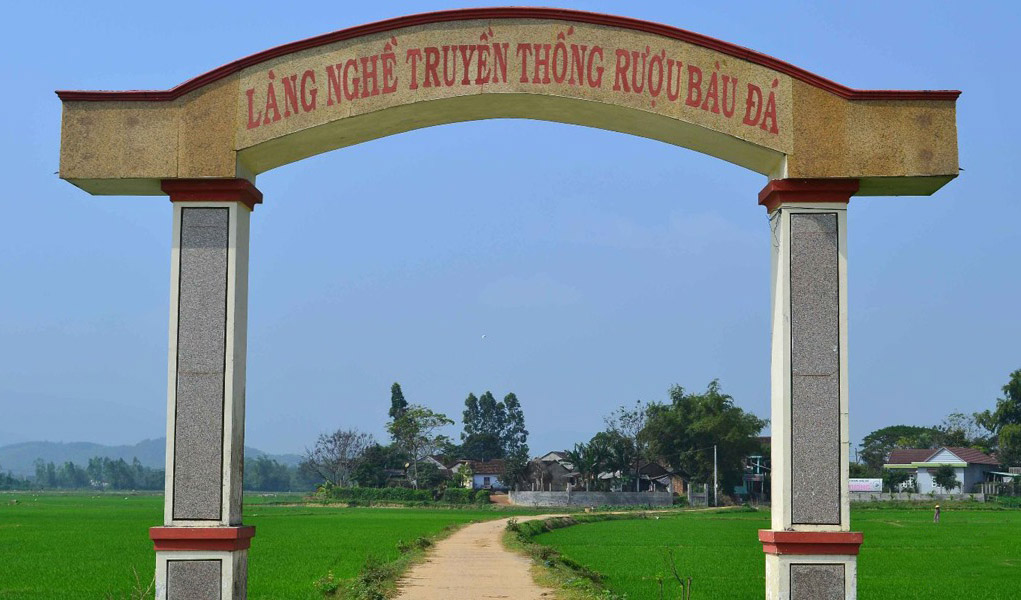 làng nghề rượu bàu đá truyền thống
