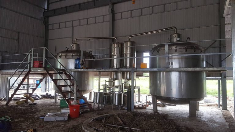 Nồi chưng tinh dầu bằng nguyên liệu đốt