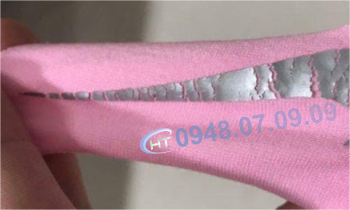 Nhãn bị tróc, bong chân hoặc bị nứt hình sau khi ép