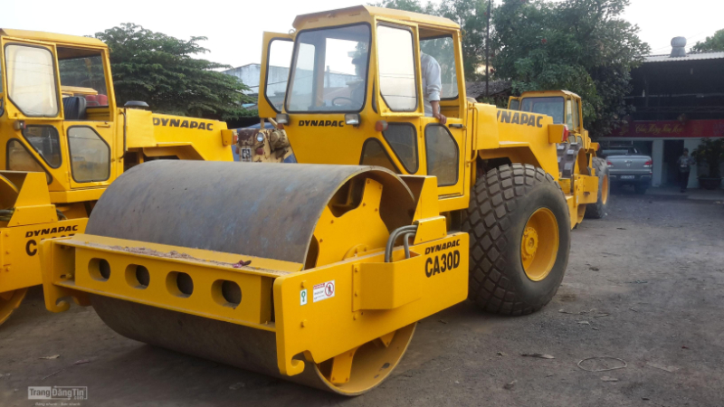 Xe lu đường 1 bánh thép