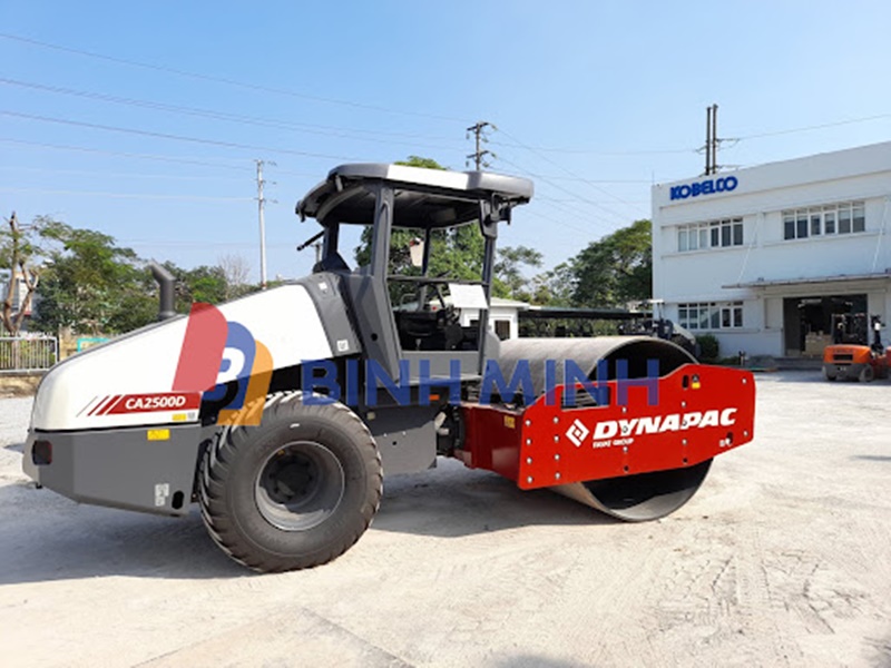 máy lu bánh lốp 16 tấn chất lượng tốt