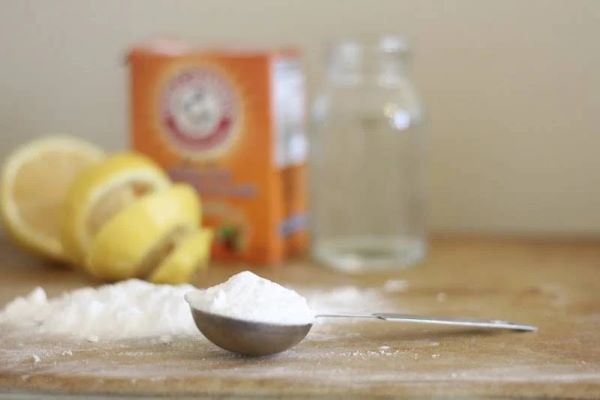 Khử mùi bằng baking soda cho nệm