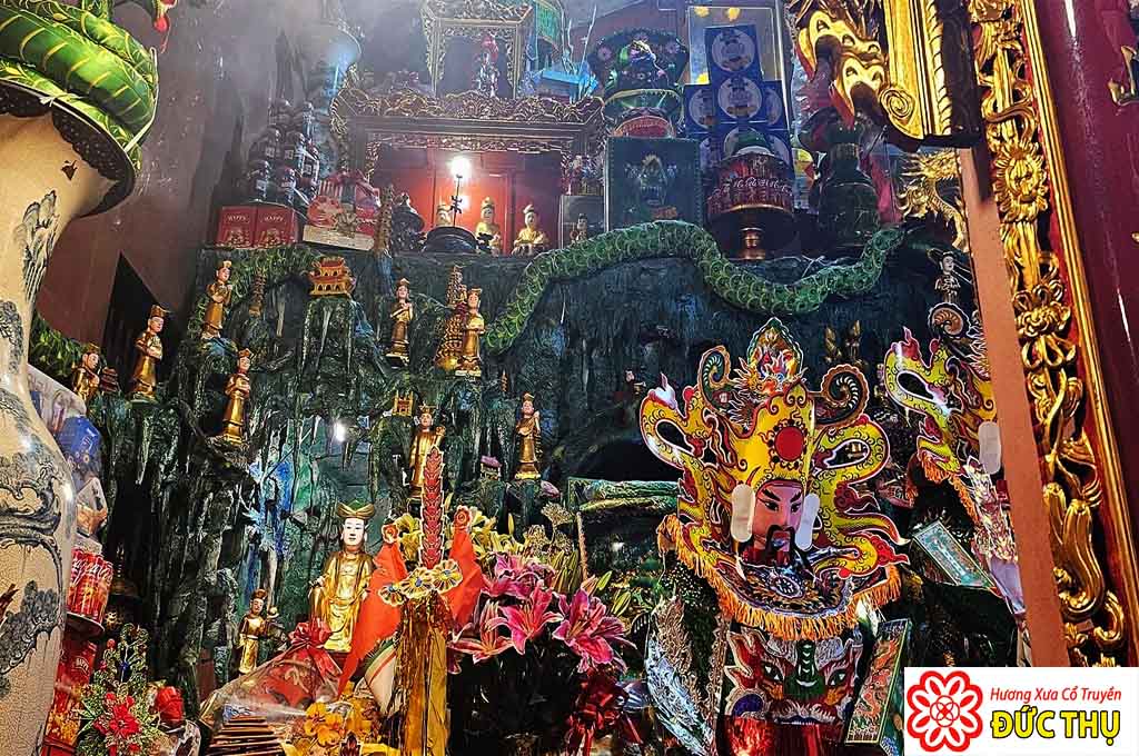 Bà Chúa Thượng Ngàn