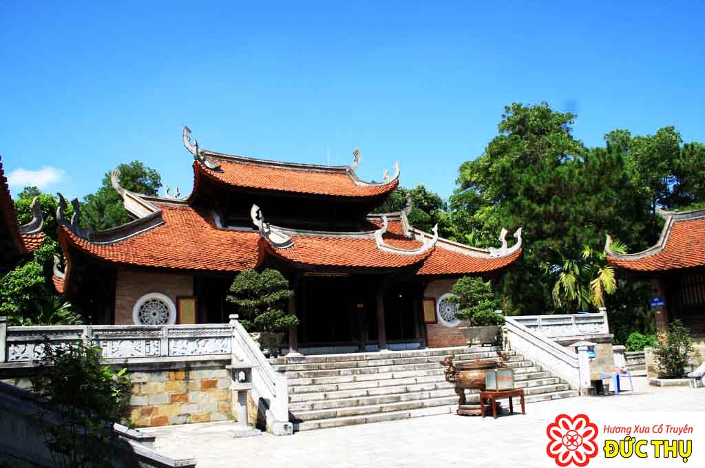 Đền Mẫu Âu Cơ