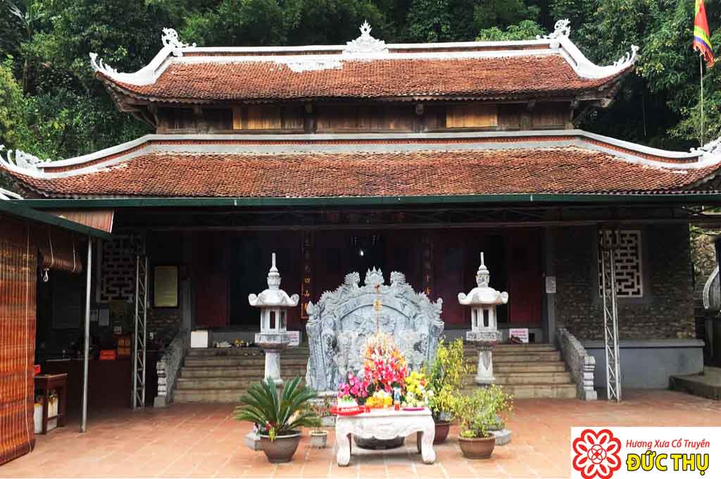 Đền Mẫu Thượng Sapa