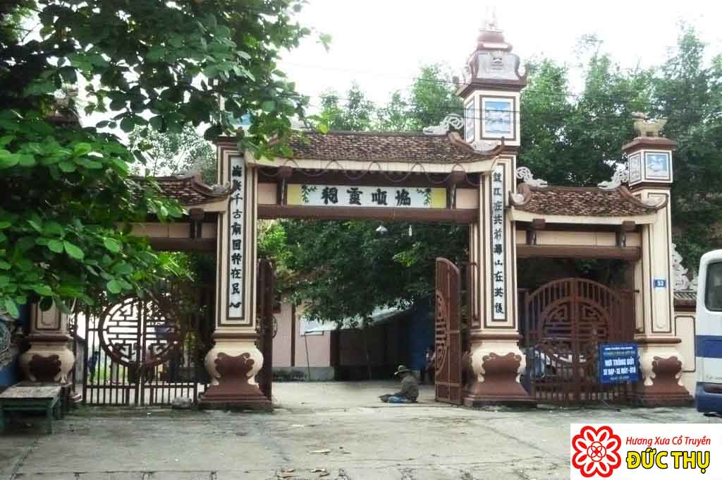 Mẫu Tam Cờ