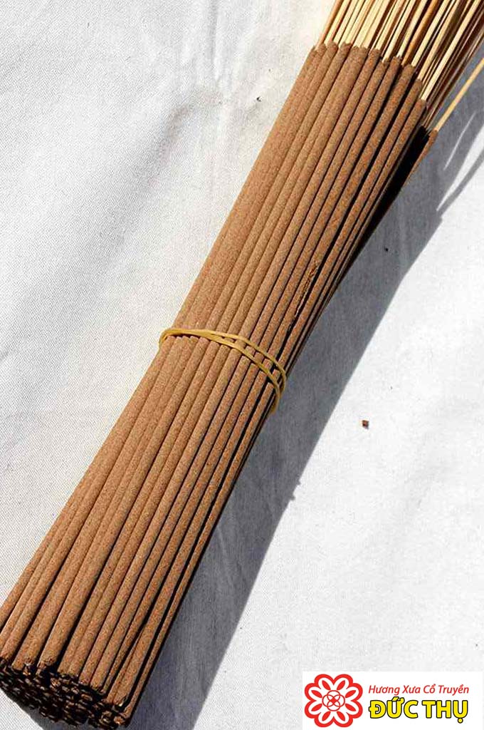 Các Loại Nhang Trầm Hương