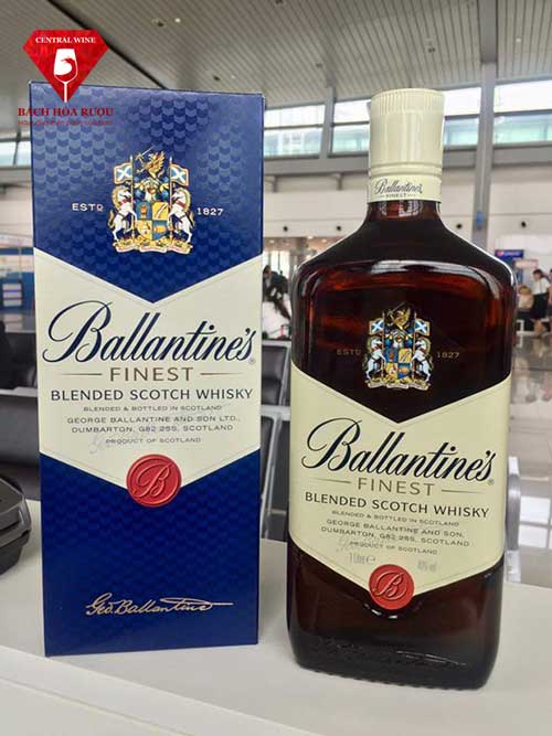 Rượu Ballantines Finest