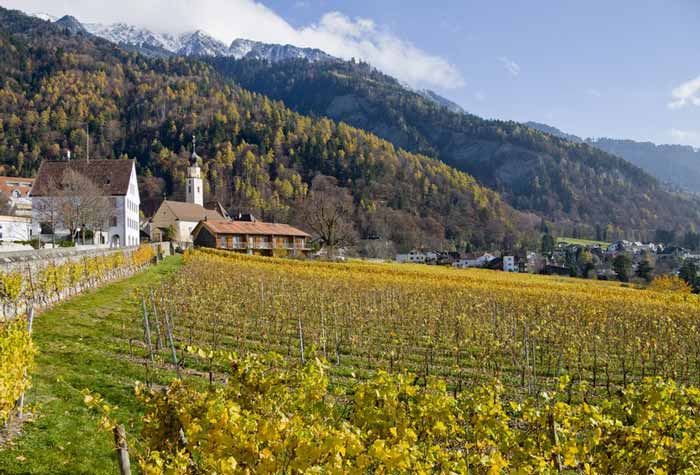 Bang Grison Thụy Sĩ với nhiều khu du lịch cao cấp