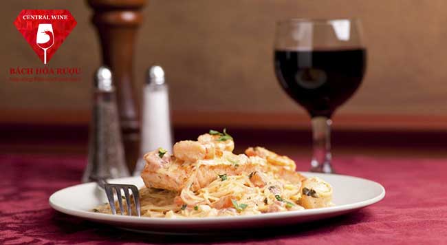 pasta và rượu vang ý kết hợp