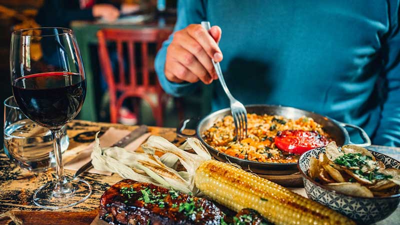 Rượu vang giúp đốt cháy calories dư thừa trong cơ thể