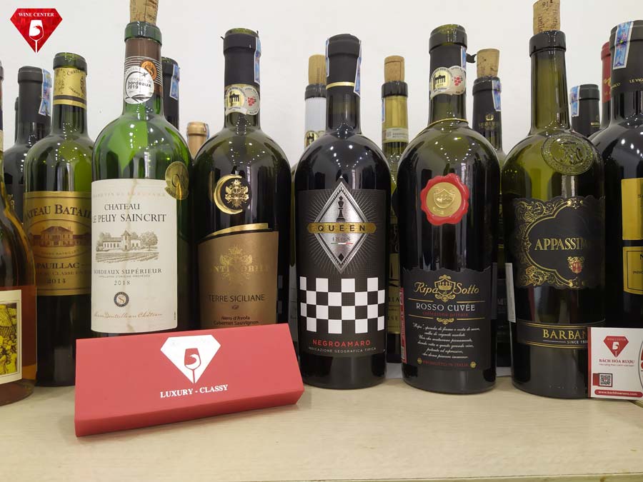 Rượu vang Queen Negroamaro tại Bách Hóa Rượu