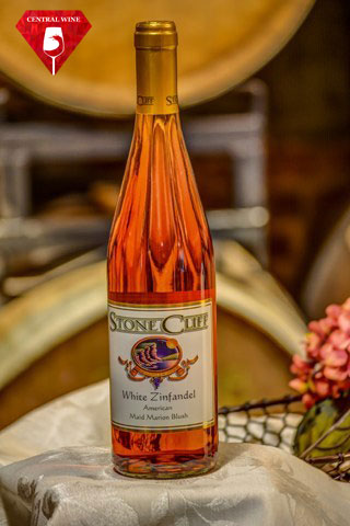 rượu vang trắng White Zinfandel