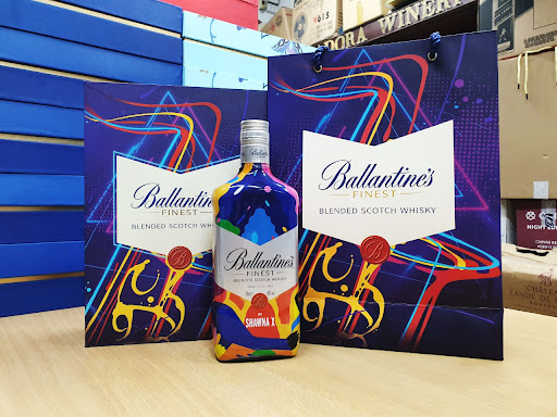Rượu Ballantines Finest