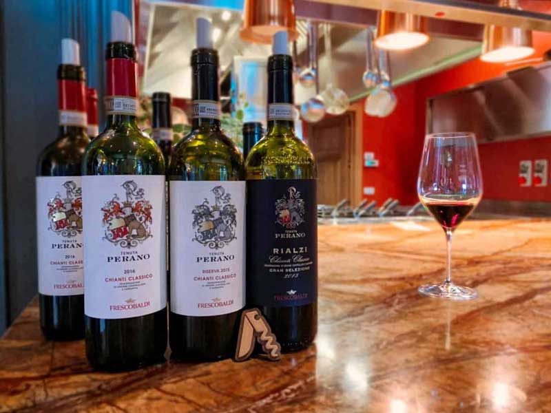 Bộ ba chai rượu vang nhà Tenuta Perano