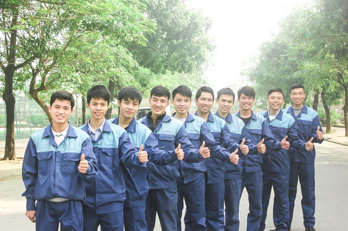 Thợ sửa máy lọc nước