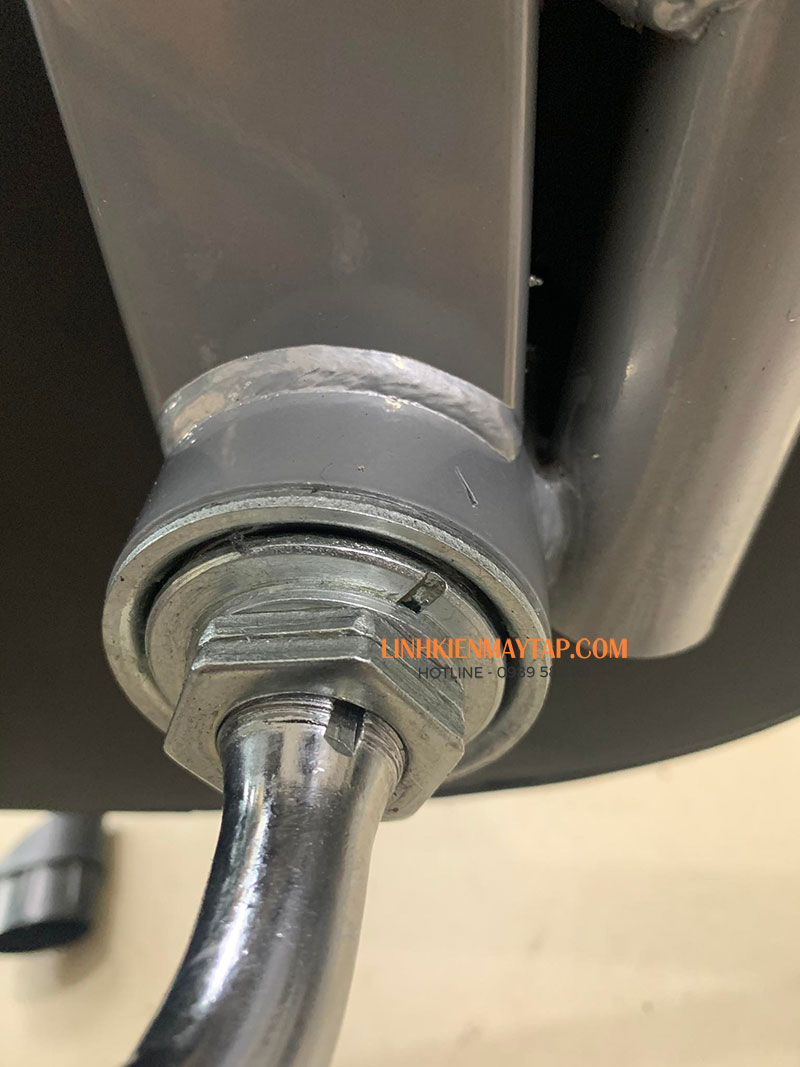 xe đạp tập thể dục tại chỗ bị kêu